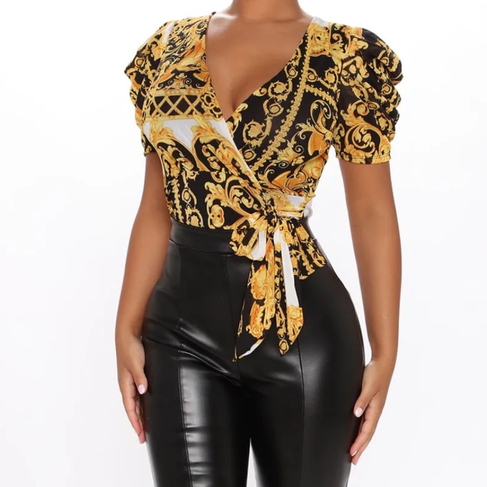 Fashion Nova “I Don’t Speak‎ Broke” Baroque Wrap Bodysuit NWT M